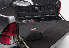 Laden Sie das Bild in den Galerie-Viewer, UnderCover 07-20 Toyota Tundra Drivers Side Swing Case - Black Smooth - 2to4wheels