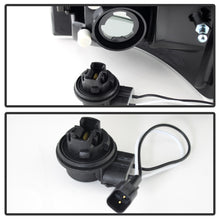 Laden Sie das Bild in den Galerie-Viewer, Spyder Dodge Ram 07-08 1500/Ram 07-09 2500/3500 LED Tail Lights Black ALT-YD-DRAM06-LED-BK