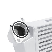 गैलरी व्यूवर में इमेज लोड करें, Mishimoto 08-14 Subaru WRX Top-Mount Intercooler Kit - Powder Coated Silver &amp; Black Hoses