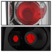 Laden Sie das Bild in den Galerie-Viewer, Spyder Cadillac Escalade SUV (Not EXT)02-06 Euro Style Tail Lights Chrome ALT-YD-CE02-C