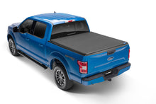 Laden Sie das Bild in den Galerie-Viewer, Lund 04-14 Ford F-150 (5.5ft. Bed) Genesis Elite Tri-Fold Tonneau Cover - Black