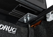 Laden Sie das Bild in den Galerie-Viewer, Extang 05-20 Nissan Frontier (6 ft) (with factory side bed rail caps only) Xceed