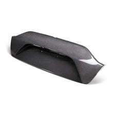 Carica l&#39;immagine nel visualizzatore di Gallery, Seibon 2018 Kia Stinger OE-Style Carbon Fiber Rear Trunk Garnish