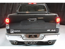 Carica l&#39;immagine nel visualizzatore di Gallery, Spyder Toyota Tundra 07-13 LED Tail lights Red Clear ALT-YD-TTU07-LED-RC