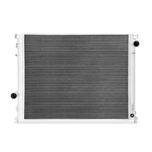 Charger l&#39;image dans la galerie, Mishimoto 09-16 Dodge Challenger/Charger 5.7L V8 Performance Aluminum Radiator
