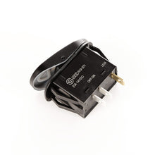 गैलरी व्यूवर में इमेज लोड करें, Rugged Ridge 2-Position Rocker Switch Zombie Lights Amber