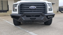 Carica l'immagine nel visualizzatore di Gallery, Road Armor 15-17 Ford F150 SPARTAN Front Bumper Bolt-On Pre-Runner Guard - Tex Blk
