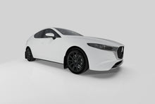 Carica l&#39;immagine nel visualizzatore di Gallery, Rally Armor 2019+ Mazda3 GT Sport Hatch UR White Mud Flap w/ Black Logo