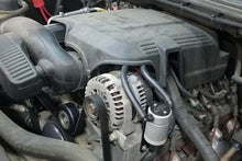 Carica l&#39;immagine nel visualizzatore di Gallery, J&amp;L 97-13 Chevy/GM Truck/SUV 4.8L/5.3L/6.0L/6.2L Driver Side Oil Separator 3.0 - Clear Anodized