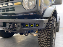 Laden Sie das Bild in den Galerie-Viewer, ORACLE Lighting 21-22 Ford Bronco Triple LED Fog Light Kit for Steel Bumper - Yellow
