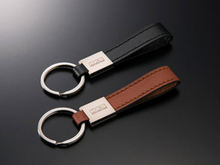 Laden Sie das Bild in den Galerie-Viewer, HKS HKS LEATHER KEYRING BLACK