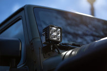 Cargar imagen en el visor de la galería, Rigid Industries Radiance Pod XL White Backlight - Pair