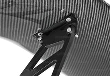 Carica l&#39;immagine nel visualizzatore di Gallery, Seibon Universal GT Style Carbon Fiber Rear Spoiler