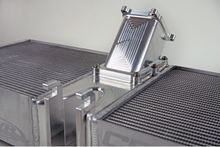 गैलरी व्यूवर में इमेज लोड करें, CSF 2020+ Porsche 992 Turbo/S High Performance Intercooler System (OEM PN 992.145.805.G)
