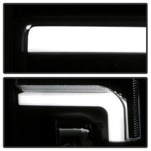 Carica l&#39;immagine nel visualizzatore di Gallery, Spyder 17-18 Ford F250/F350/F450 Super Duty Halogen Model Only -White Light Bar- PRO-YD-FS17HALSI-BK