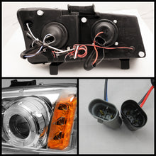 Laden Sie das Bild in den Galerie-Viewer, Spyder Chevy Silverado 1500 03-06 Projector Headlights LED Halo LED Ambr Reflctr Ch PRO-YD-CS03-AM-C