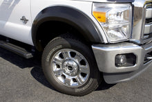 Laden Sie das Bild in den Galerie-Viewer, Lund 99-07 Ford F-250 Ex-Extrawide Style Textured Elite Series Fender Flares - Black (4 Pc.)
