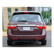 Load image into Gallery viewer, Curt 05-11 Honda Odyssey Class 3 Trailer Hitch w/2in Receiver