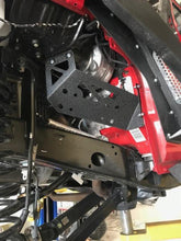 Laden Sie das Bild in den Galerie-Viewer, DV8 Offroad 2018+ Jeep JL / JT Engine Bay Compressor Mount