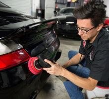 Laden Sie das Bild in den Galerie-Viewer, Chemical Guys Hex-Logic Quantum Ultra-Fine Finishing Pad - Red - 5.5in - Single