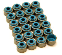 Charger l'image dans la galerie, GSC P-D Nissan VQ35DE Viton 5.5mm Valve Stem Seal Set