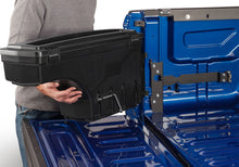 Laden Sie das Bild in den Galerie-Viewer, UnderCover 07-20 Toyota Tundra Drivers Side Swing Case - Black Smooth - 2to4wheels