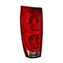 Carica l&#39;immagine nel visualizzatore di Gallery, Xtune Chevy Avalanche 02-06 Driver Side Tail Lights - OEM Left ALT-JH-CAVA02-OE-L