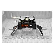 Carica l&#39;immagine nel visualizzatore di Gallery, Curt Q20 5th Wheel Hitch