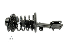 Charger l&#39;image dans la galerie, KYB Shocks &amp; Struts Strut Plus Front Right CHRYSLER Town and Country Mini Van 2001-07 CHRYSLER Voyag