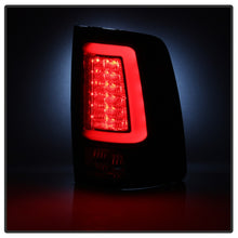 Carica l&#39;immagine nel visualizzatore di Gallery, Spyder Dodge Ram 2013-2014 Light Bar LED Tail Lights - Black ALT-YD-DRAM13V2-LED-BK
