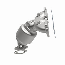 Carica l&#39;immagine nel visualizzatore di Gallery, MagnaFlow Conv DF 07-09 Hyundai Santa Fe 2.7L