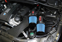 गैलरी व्यूवर में इमेज लोड करें, Injen 07-09 335i E92 / 08-09 135i E82 3.0L L6 Twin intake Wrinkle Black Short Ram Intake