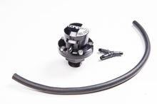 गैलरी व्यूवर में इमेज लोड करें, Radium Engineering FPD-XR Direct Mount 8AN ORB Fuel Pulse Damper Kit