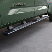 गैलरी व्यूवर में इमेज लोड करें, Westin 2022-2023 Toyota Tundra R5 Nerf Step Bars - Black