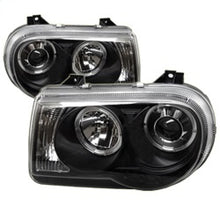 Laden Sie das Bild in den Galerie-Viewer, Spyder Chrysler 300C 05-10 Projector Headlights LED Halo LED Blk (Not Included) PRO-YD-C300C-HL-BK