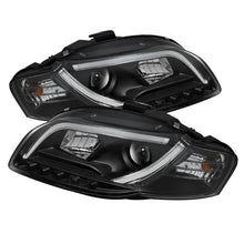Carica l&#39;immagine nel visualizzatore di Gallery, Spyder Audi A4 06-08 Projector Headlights Halogen Only - Light Tube DRL Blk PRO-YD-AA405-LTDRL-G2-BK
