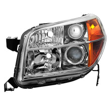 Laden Sie das Bild in den Galerie-Viewer, xTune Honda Pilot 06-08 Driver Side Headlight -OEM Left HD-JH-HPIL06-OE-L