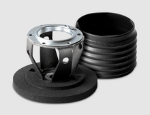Carica l&#39;immagine nel visualizzatore di Gallery, Momo 1972+ Porsche 914 Steering Wheel Hub Adapter