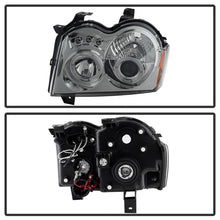 Cargar imagen en el visor de la galería, Spyder Jeep Grand Cherokee 05-07 Projector Headlights LED Halo LED Smke PRO-YD-JGC05-HL-SMC