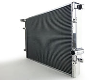 Carica l&#39;immagine nel visualizzatore di Gallery, CSF 2015+ Volkswagen Golf/GTI (VAG MQB) Triple-Pass Radiator