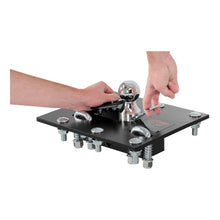 Cargar imagen en el visor de la galería, Curt 90-93 Ford F-250 Over-Bed Folding Ball Gooseneck Hitch