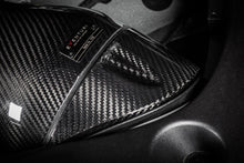 Load image into Gallery viewer, Eventuri BMW F90 M5 - Intake Shroud Set for V1 Intake