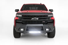 Carica l&#39;immagine nel visualizzatore di Gallery, Lund 2019 Chevrolet Silverado 1500 Revolution Bull Bar - Black