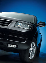 Charger l&#39;image dans la galerie, Hella Daylight Running Lamp Md12/24 Set 2Pt