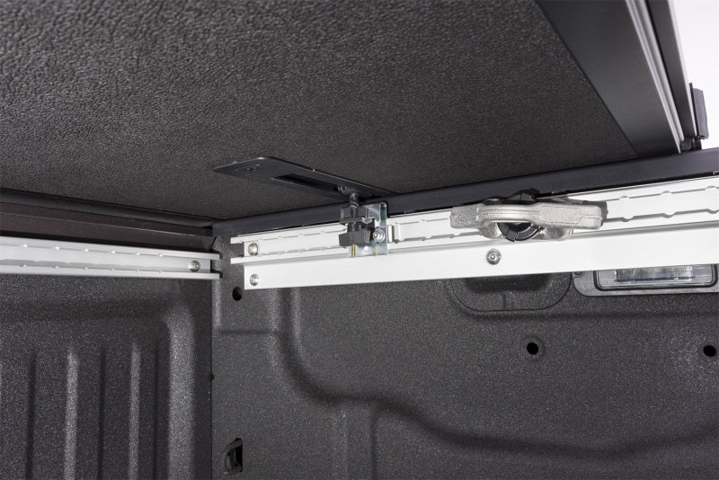Extang 16 Nissan Titan (6.5ft) (w/o Rail System) Solid Fold 2.0