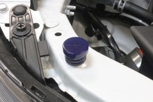 Charger l'image dans la galerie, Perrin Performance Adjustable Hood Bumper Set (2pcs) - Blue