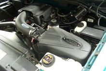 गैलरी व्यूवर में इमेज लोड करें, Volant 97-00 Ford Expedition 4.6 V8 PowerCore Closed Box Air Intake System