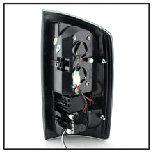 Laden Sie das Bild in den Galerie-Viewer, Spyder Dodge Ram 07-08 1500/Ram 07-09 2500/3500 LED Tail Lights Black ALT-YD-DRAM06-LED-BK