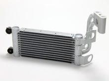 गैलरी व्यूवर में इमेज लोड करें, CSF 07-13 BMW M3 (E9X) DCT Oil Cooler