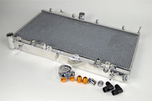 Laden Sie das Bild in den Galerie-Viewer, CSF 08-15 Subaru WRX/STI 2-Row Radiator w/Built-In Oil Cooler